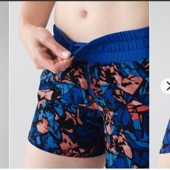 Lululemon Tracker Short IV (4-way Stretch) SZ 8 - Picture 2 of 9